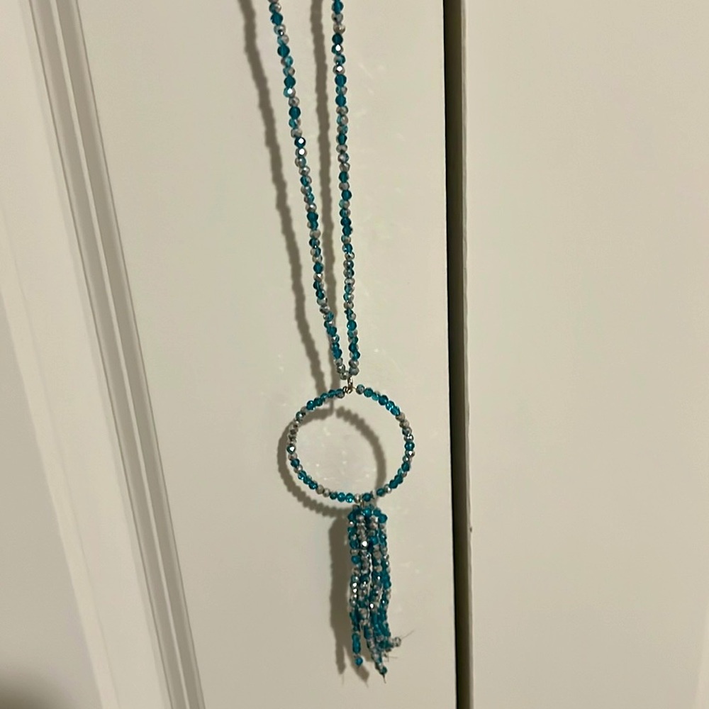 **New** Long Teal and Silver Necklace with matching Earrings 💟